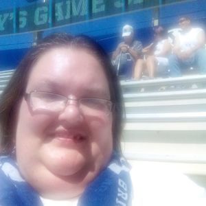 Meet your Posher, Alma